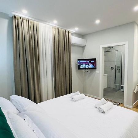 Kristi Apartments 01 ติรานา ภายนอก รูปภาพ