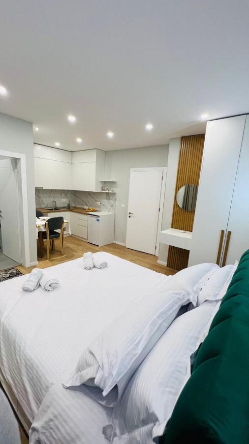 Kristi Apartments 01 ติรานา ภายนอก รูปภาพ