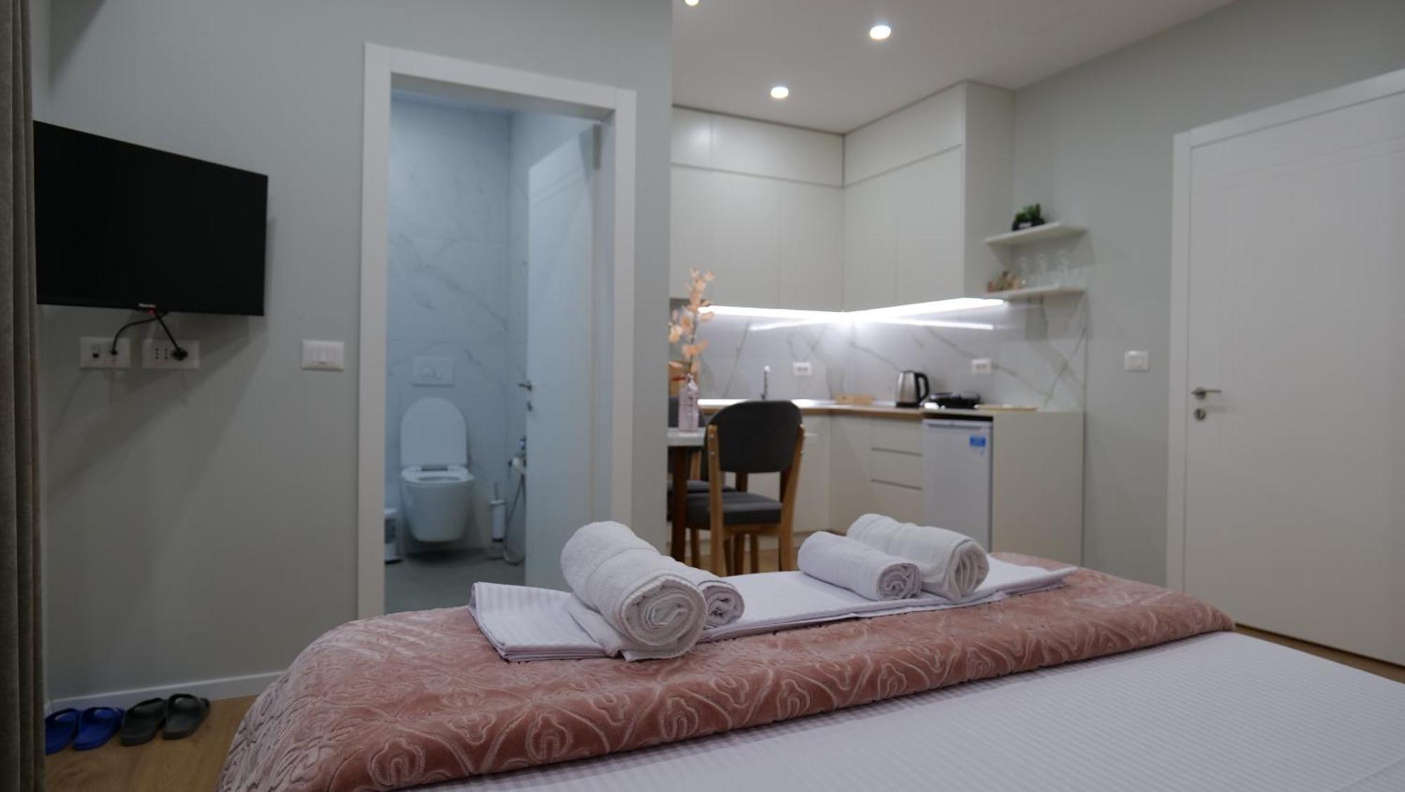 Kristi Apartments 01 ติรานา ภายนอก รูปภาพ