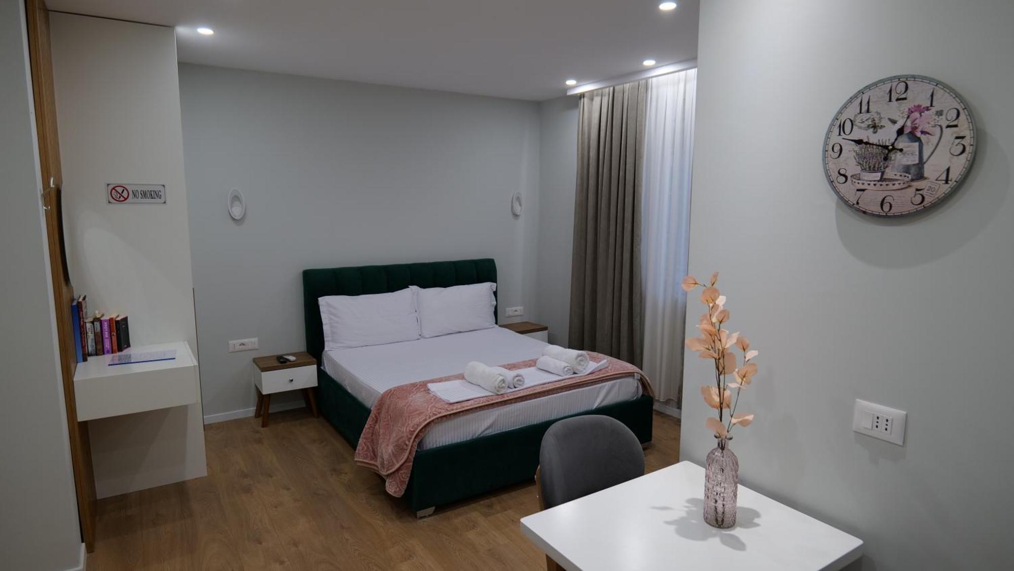 Kristi Apartments 01 ติรานา ภายนอก รูปภาพ