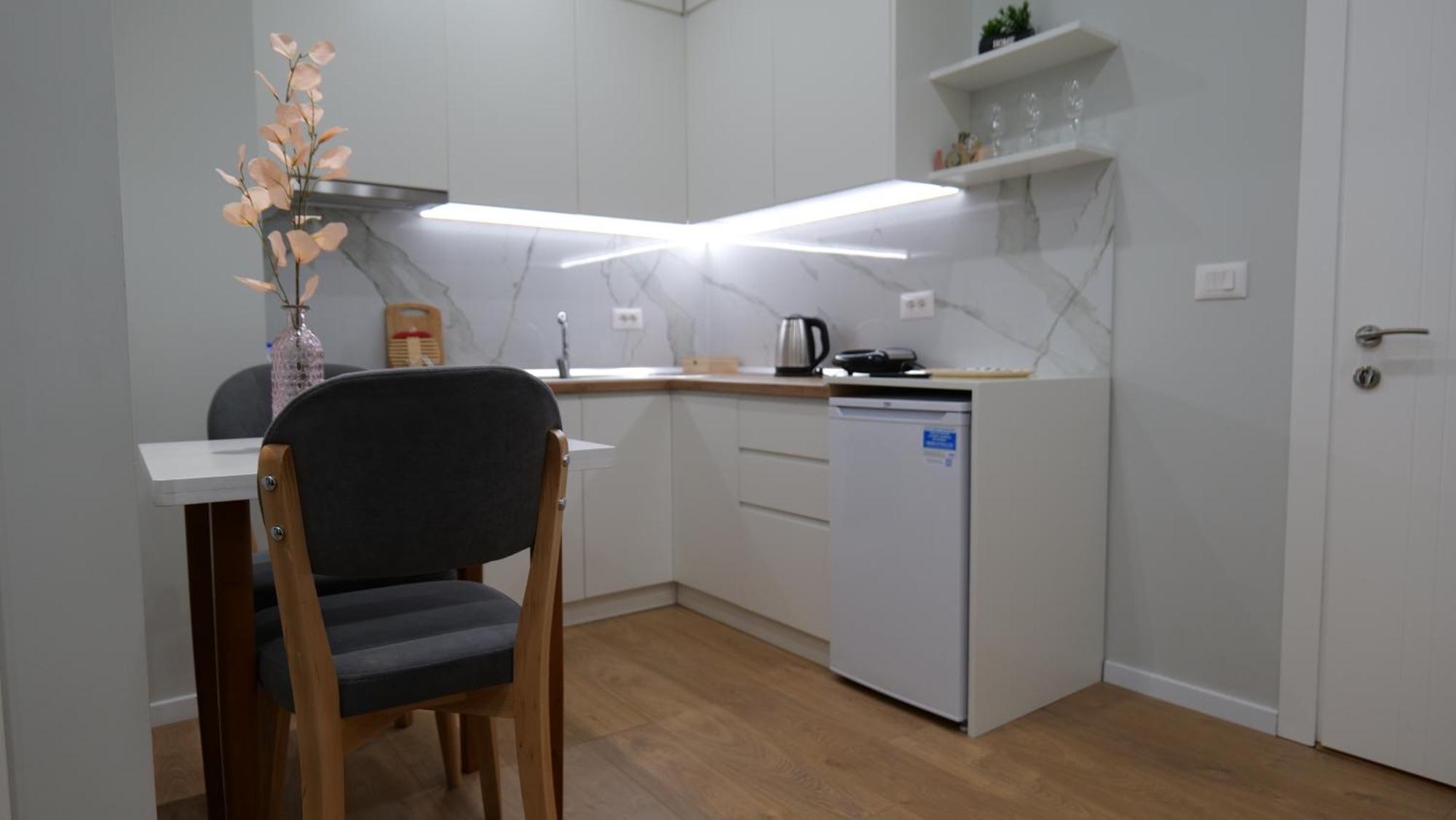 Kristi Apartments 01 ติรานา ภายนอก รูปภาพ